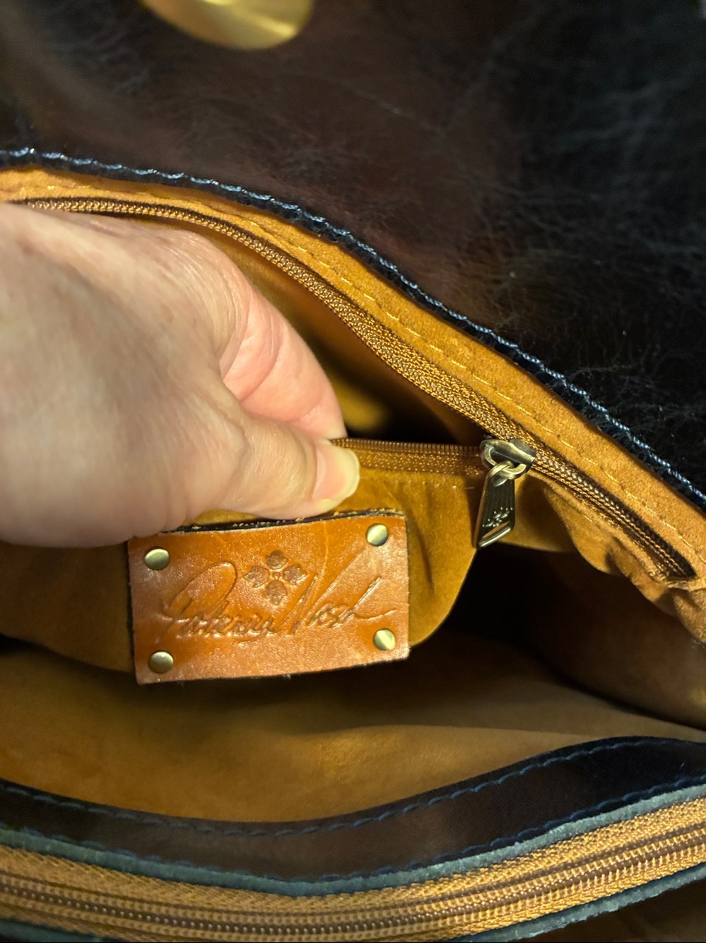 Patricia Nash Leather Lavello Bucket Bag Like New - Picture 8 of 10